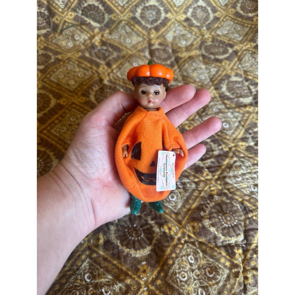 Y2K Madame Alexander Mini Vintage Halloween Pumpkin Costume Doll 2003
